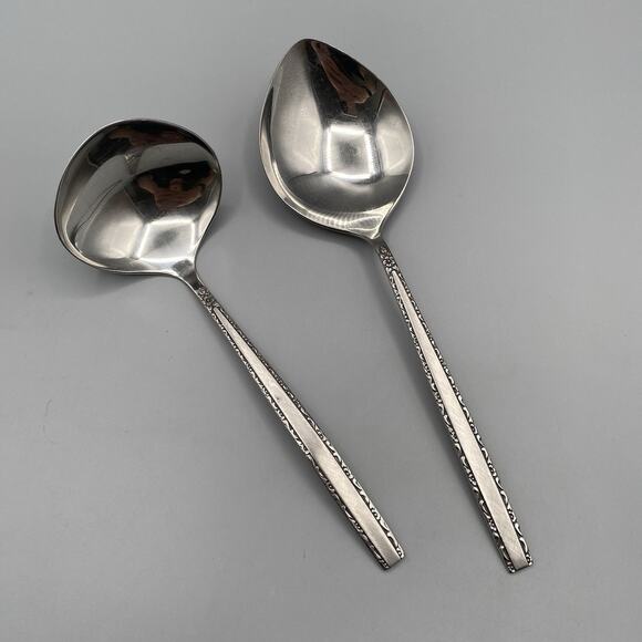 Oneida Community VIA ROMA 2pcs Stainless Serving Casserole Spoon Ladle - Picture 1 of 8